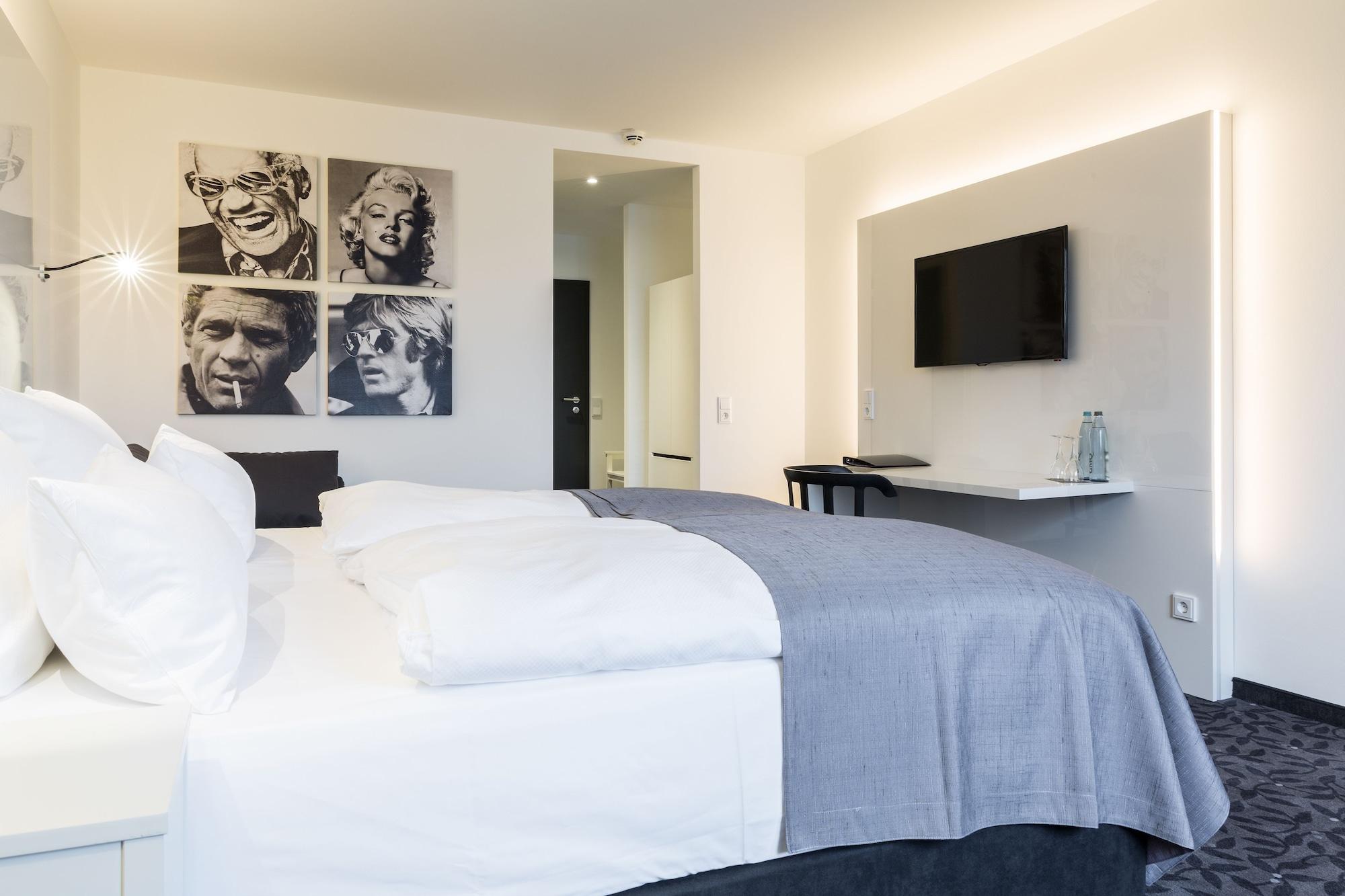 טרייר Iat Plaza Hotel מראה חיצוני תמונה
