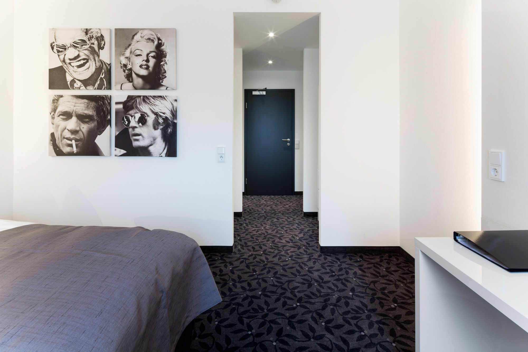 טרייר Iat Plaza Hotel מראה חיצוני תמונה