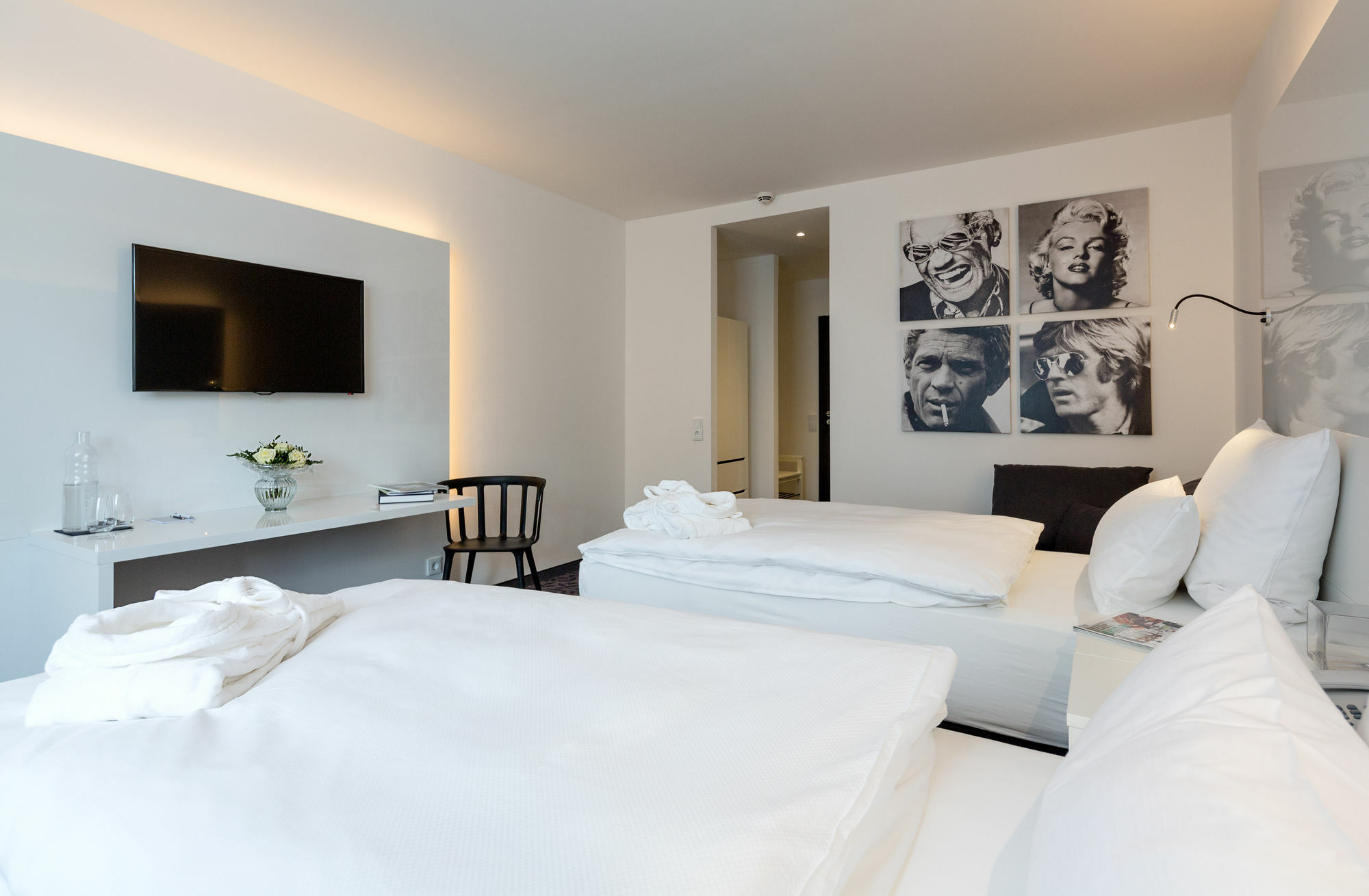 טרייר Iat Plaza Hotel מראה חיצוני תמונה
