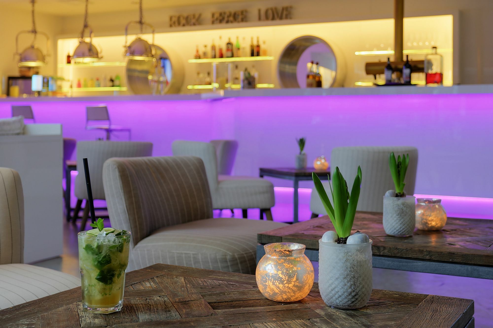 טרייר Iat Plaza Hotel מראה חיצוני תמונה