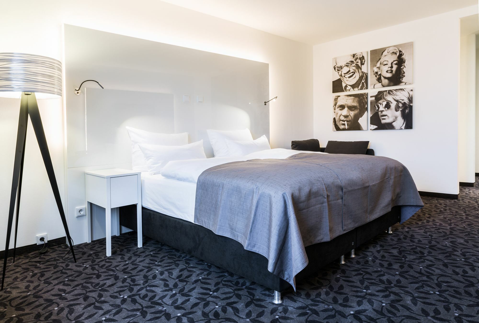 טרייר Iat Plaza Hotel מראה חיצוני תמונה